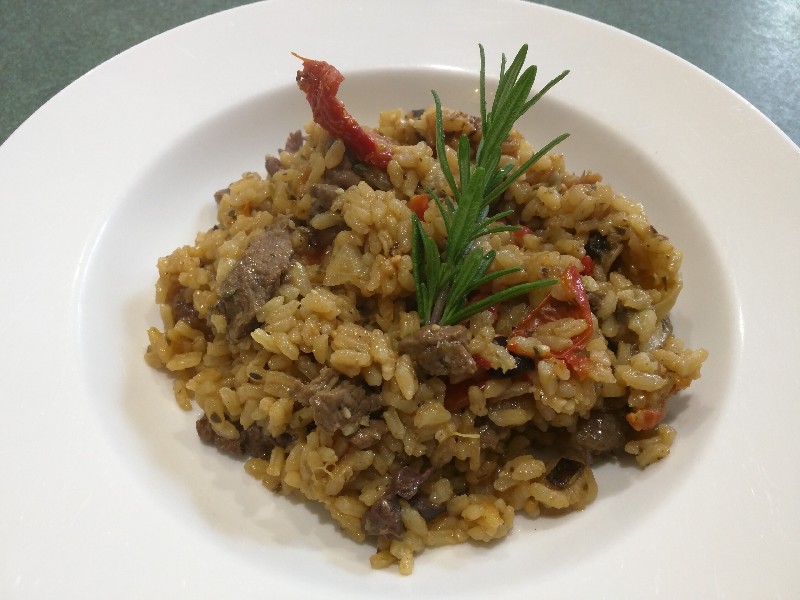 One-Pot Mediterranean Beef & Rice