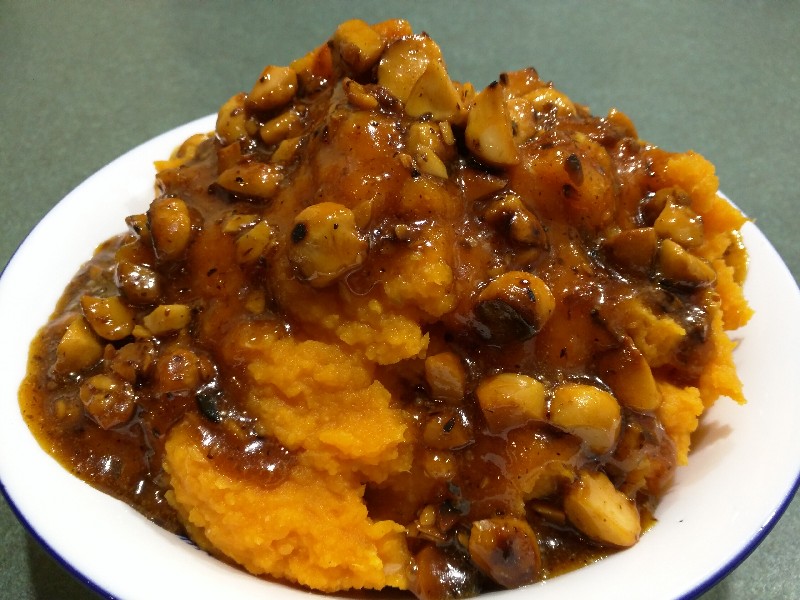 Sweet Potato Mash with Honey-Caramel Macadamias